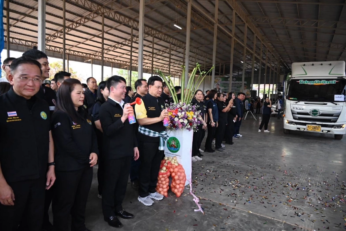 รมช.นเรศเปิดแคมเปญ "รักนะจึงให้หอมฯ" กระจายผลผลิตหอมหัวใหญ่