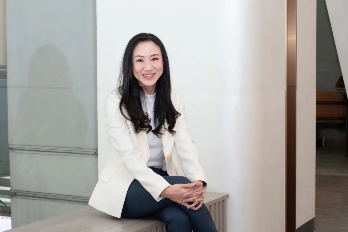 แพทย์หญิงนิษฐา เอื้ออารีมิตร 