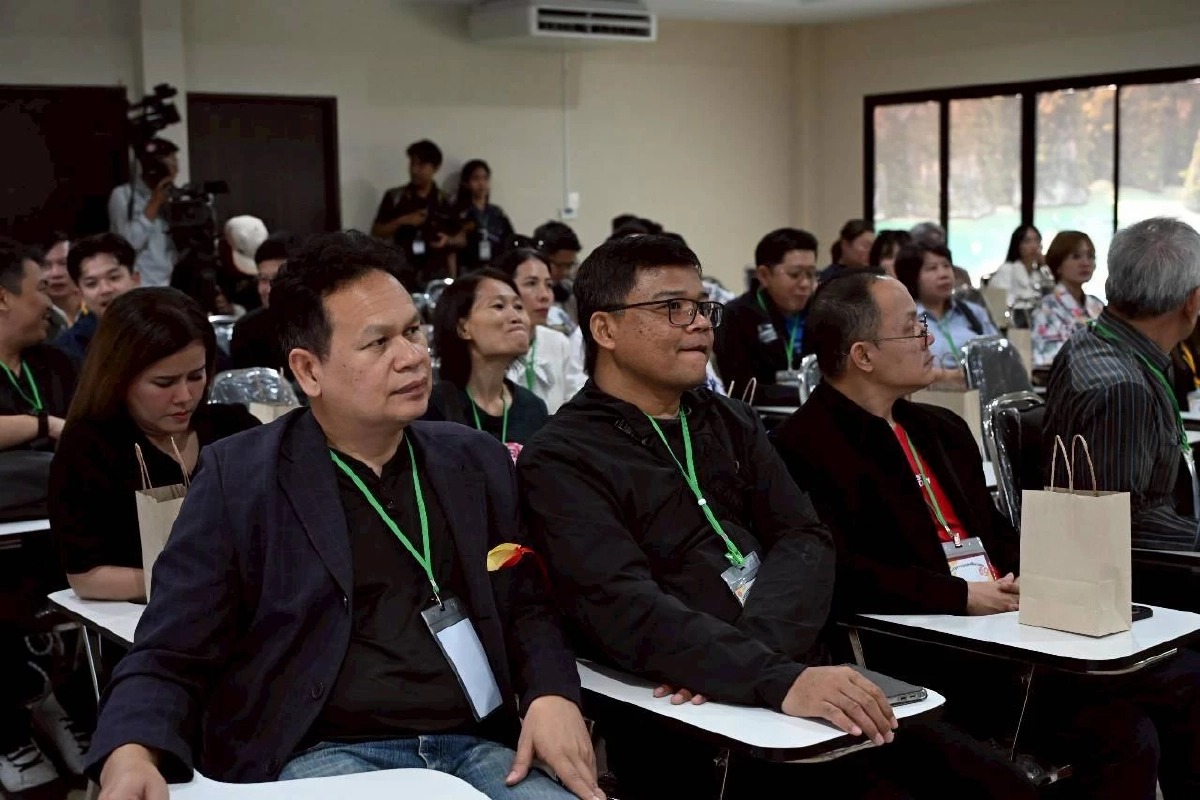 ศาลรัฐธรรมนูญพบสื่อ รอบ 15 ปี 'นครินทร์' ปัดเป็นเครื่องมือสกัดฝ่ายตรงข้าม
