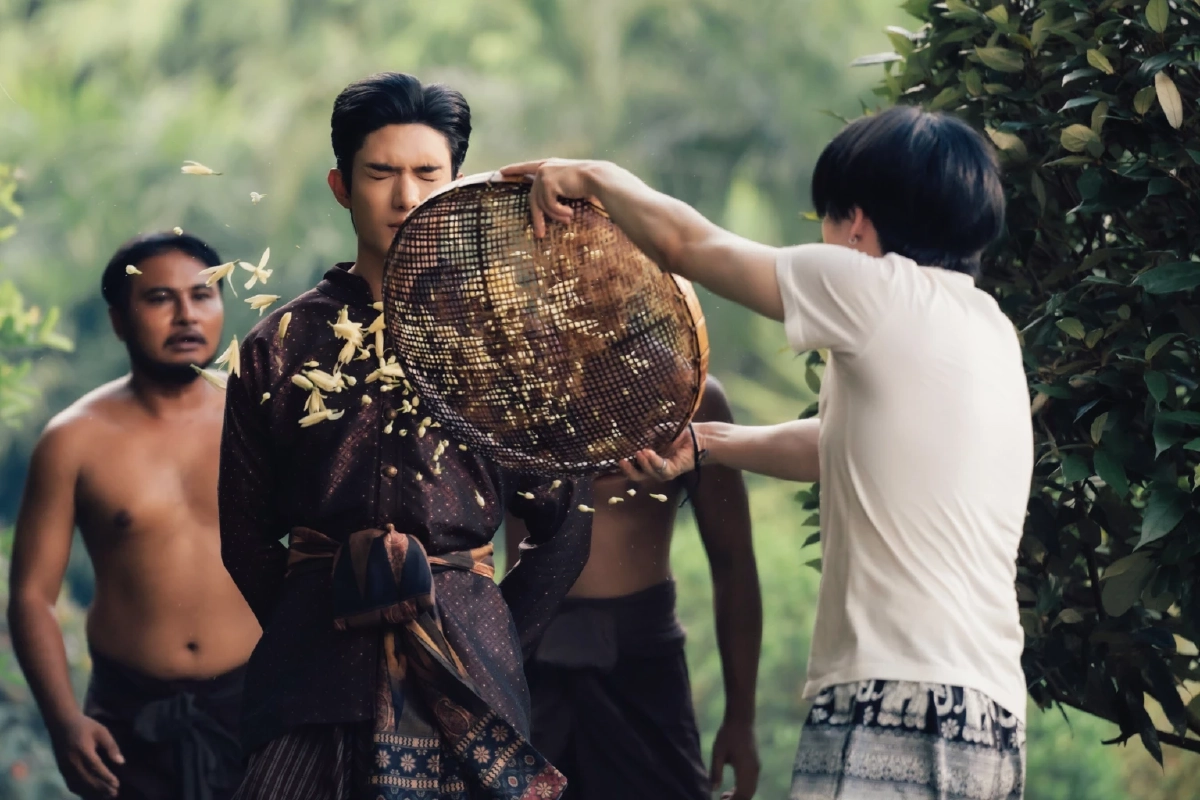 ‘ภพเธอ’ หมุดหมายใหม่วายพีเรียด ที่สร้างประวัติศาสตร์หน้าใหม่ให้ซีรีส์ไทย