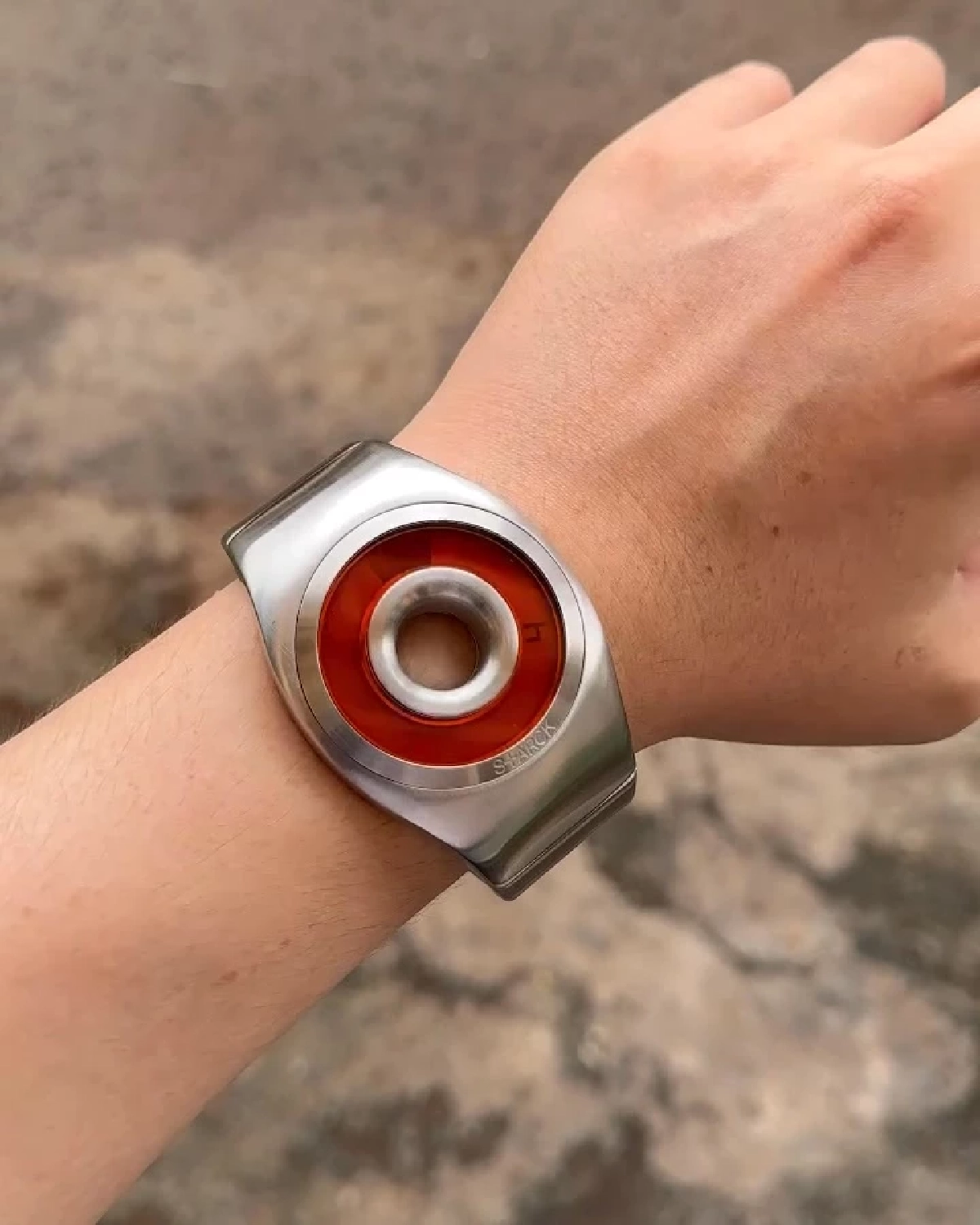 Gen Z ปลุกกระแส  'นาฬิกาวินเทจ'  ซื้อเพราะ ‘ดีไซน์’ ไม่ใช้ดูเวลา