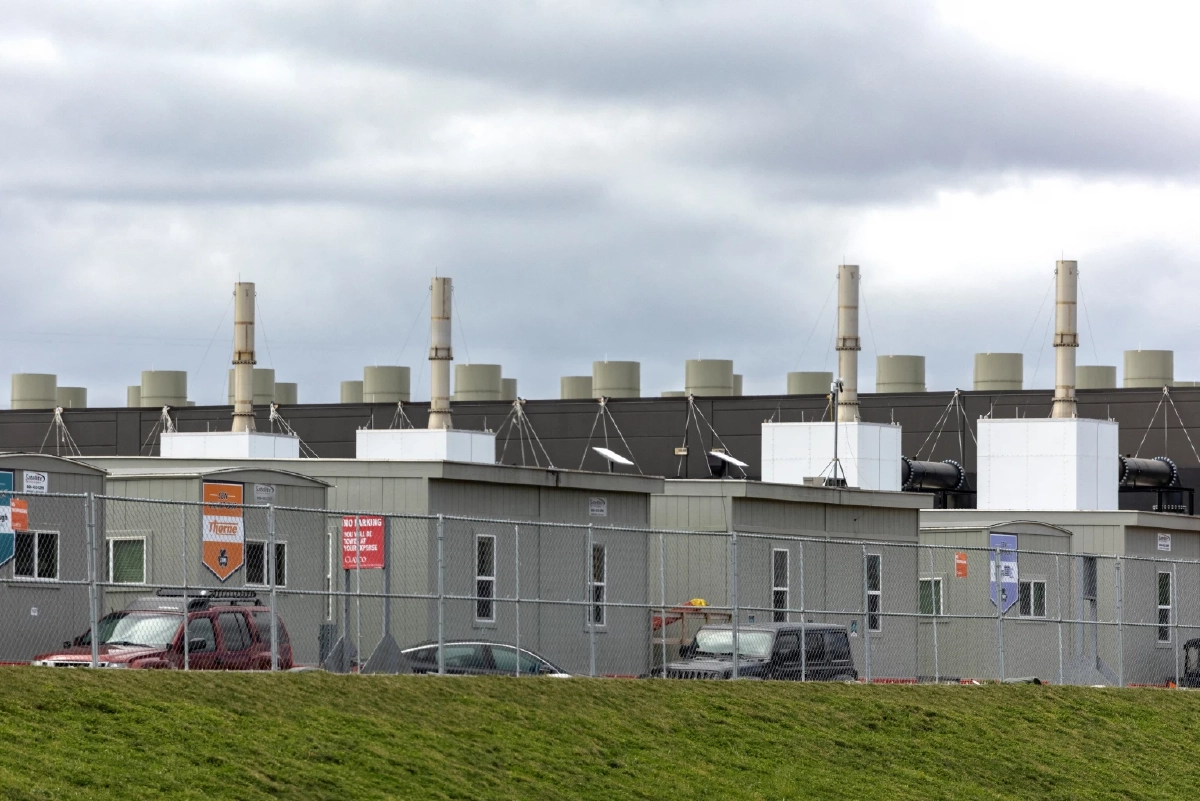 ศูนย์ข้อมูล AI สร้างเกาะความร้อน ดันอุณหภูมิพุ่ง 9°C  กระทบผู้คนหลายร้อยล้านคนทั่วโลก  Credit ภาพ REUTERS 