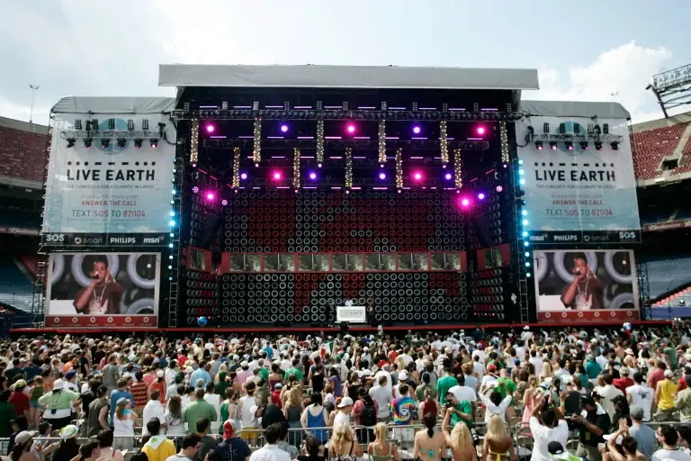 วัน Earth Day วันคุ้มครองโลก กับพลังดนตรีร็อก - ประท้วงปี 1970 ตอนนี้เรารักษ์โลกกันหรือยัง Credit ภาพ AFP