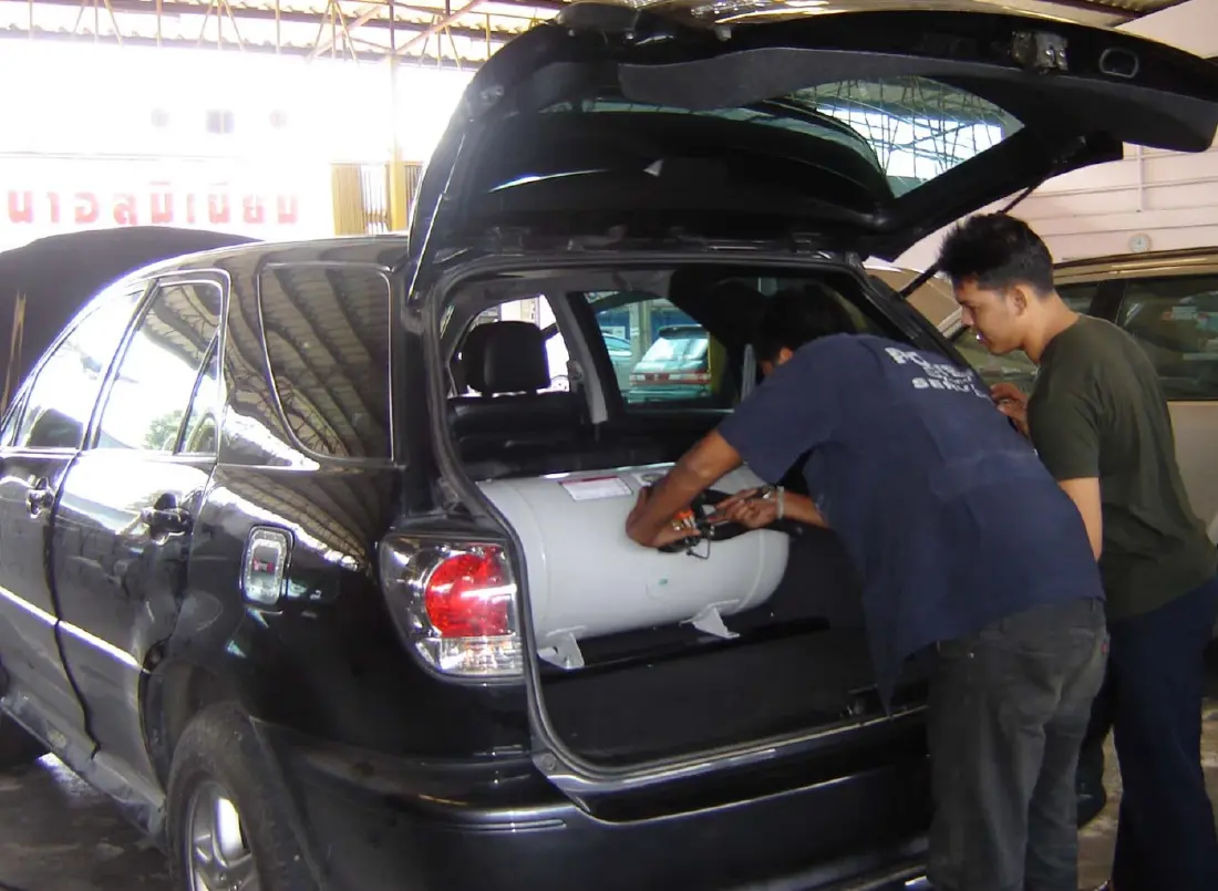 จาก ปรากฏการณ์แห่ติดแก๊ส สู่เทรนด์รถ EV หลุมหลบภัย 'พิษราคาน้ำมันแพง' Credit ภาพ NATION PHOTO 