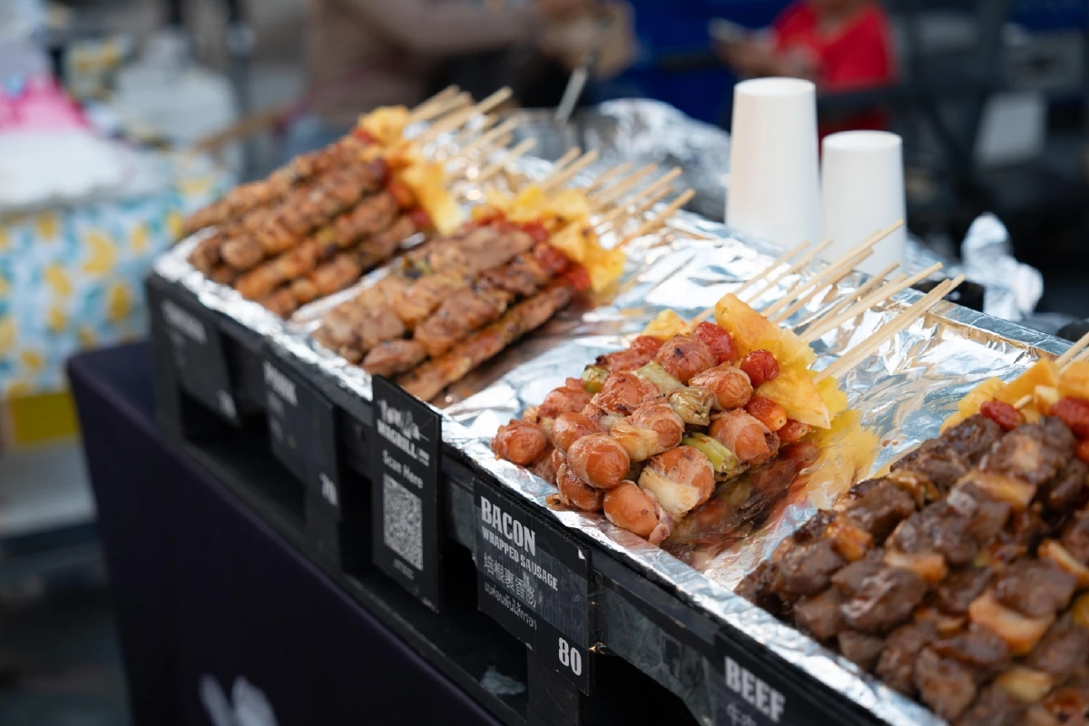 Dusit Central Park จับมือ SCGP เนรมิตสวนลอยฟ้า เป็นตลาดแบ่งปันความสุขรับปีใหม่ไทย