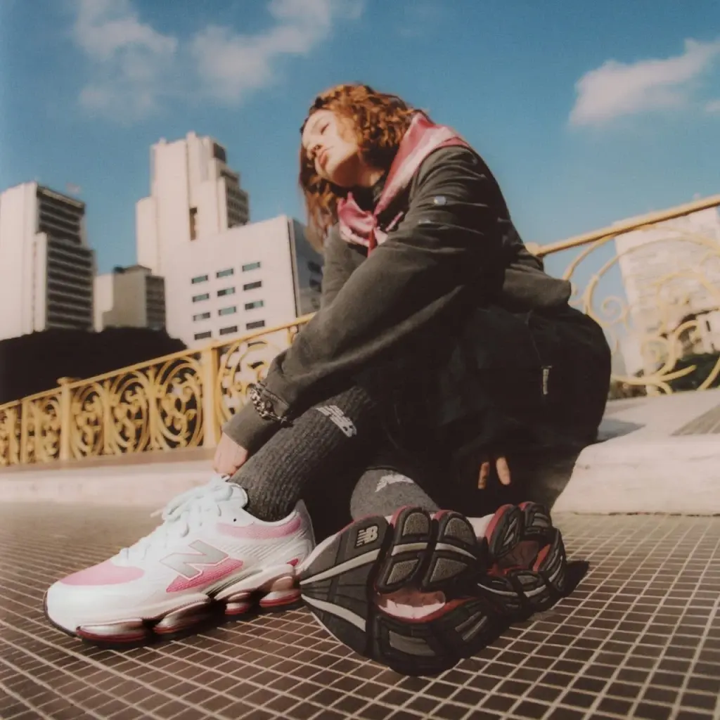 ทำไม New Balance รองเท้าผ้าใบอายุกว่าร้อยปี ครองใจชาว Gen Z