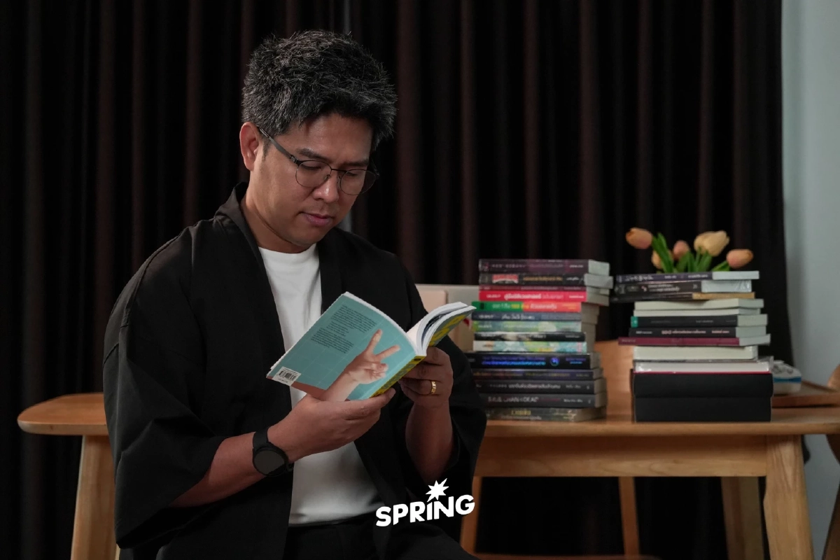 'อาทิตย์ ธรรมชาติ' ชายที่ลาออกจากงาน เพื่อมาเปิดร้านหนังสือ