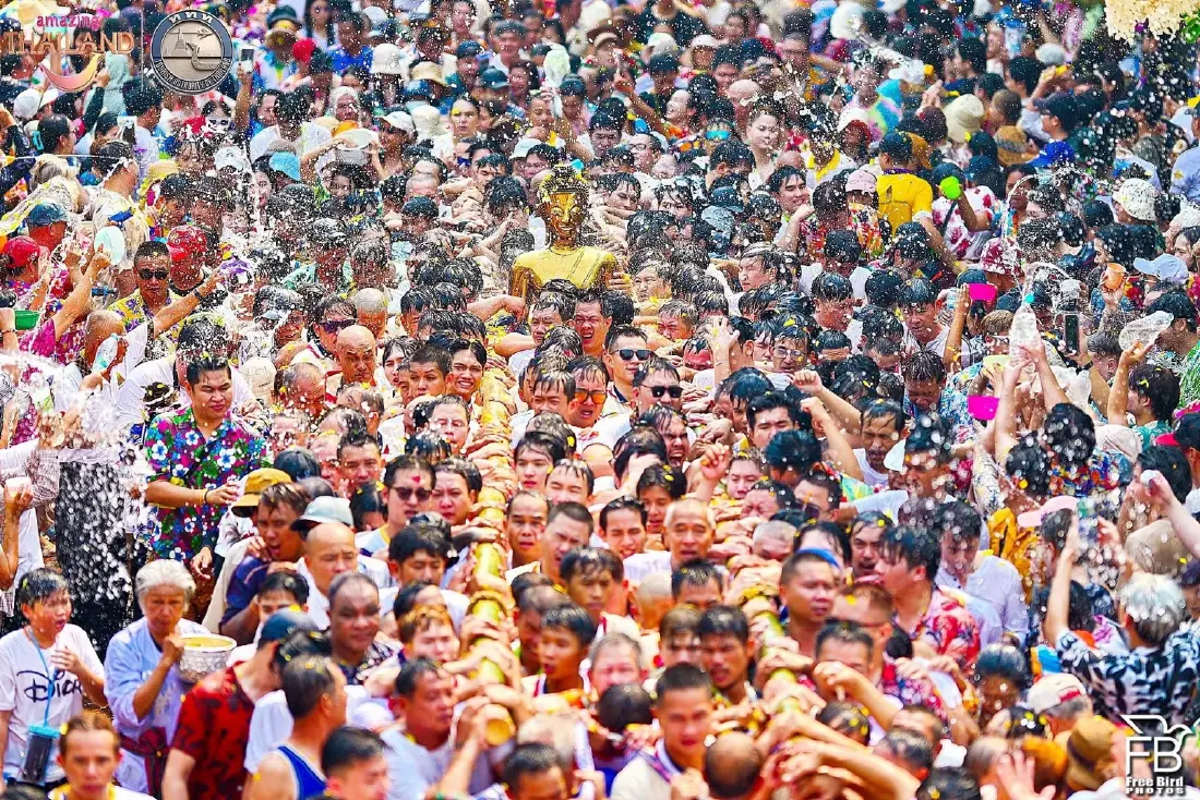 สงกรานต์ 2569 คึกคัก นักท่องเที่ยวท่วมท้น คาดสร้างรายได้กว่า 3 หมื่นล้าน