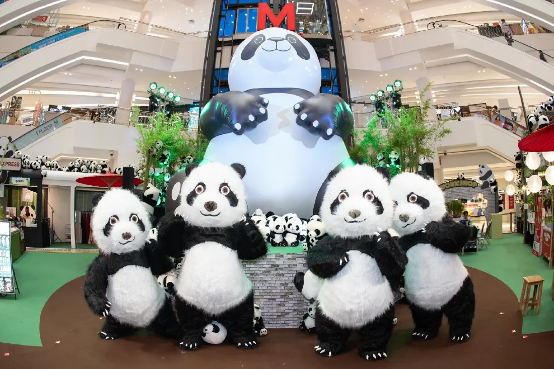 มนต์เสน่ห์แห่งชา ของหวาน ประติมากรรมแพนด้ายักษ์สูงกว่า 6 เมตร เดอะมอลล์ไลฟ์สโตร์