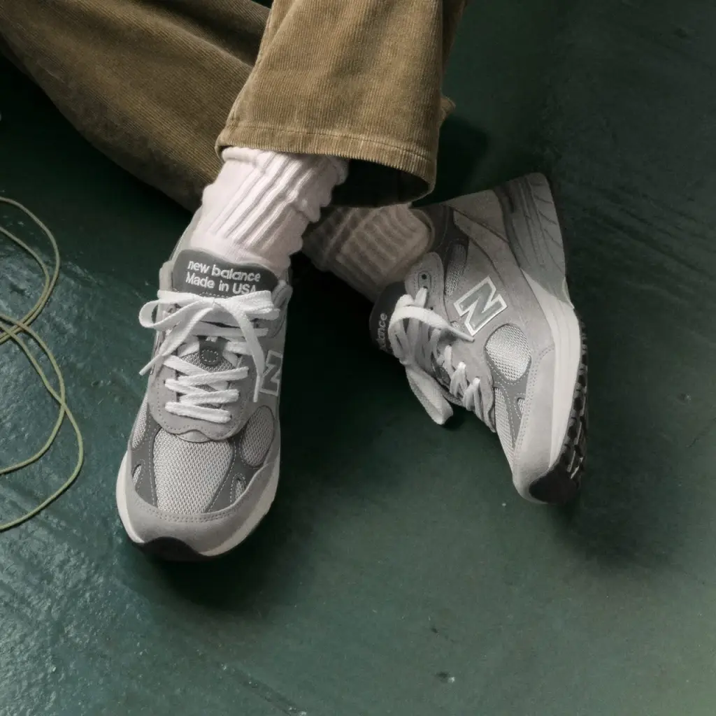 ทำไม New Balance รองเท้าผ้าใบอายุกว่าร้อยปี ครองใจชาว Gen Z