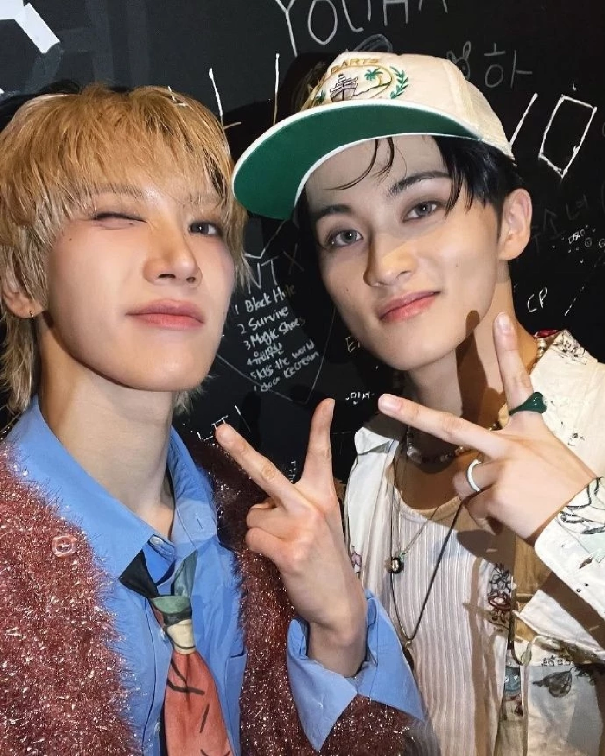 บทสรุปเส้นทาง 10 ปี 'เตนล์-มาร์ค' สองเสาหลักแห่งจักรวาล NCT