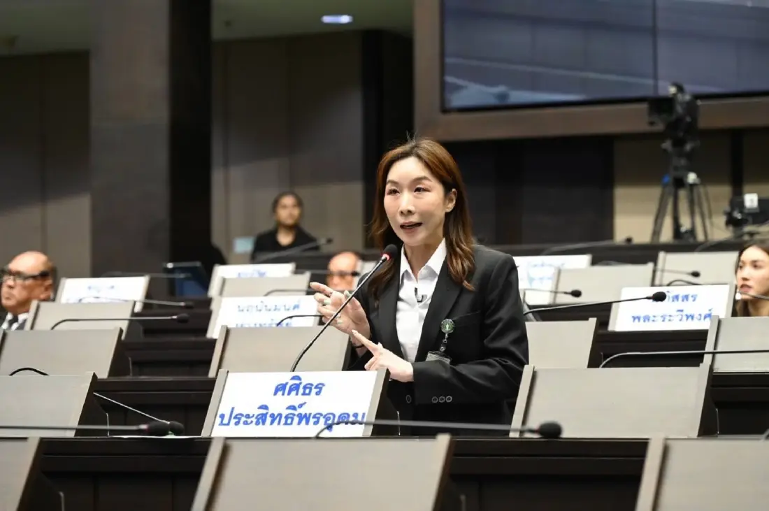 รู้จัก “ส.ก.กิ๊ก” ศศิธร สาวแกร่งแห่งพระนคร ผู้ขอคืนสนามอีกครั้ง