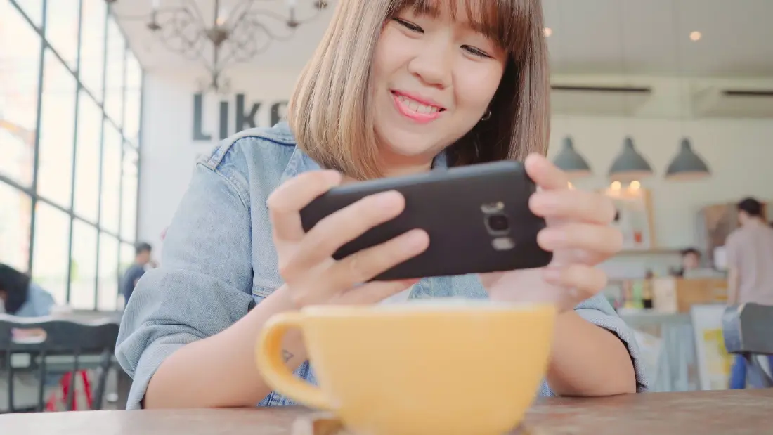 Oversharing คืออะไร เมื่อการโพสต์ชีวิตเริ่มเกินเส้นส่วนตัว