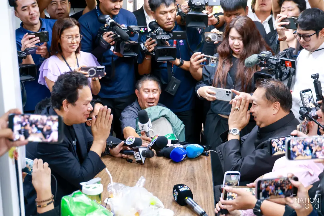 'สุชาติ' ปะทะคารม 'นักข่าว' ก่อนปรี่ไปขอโทษ อ้างมองคนละมุม