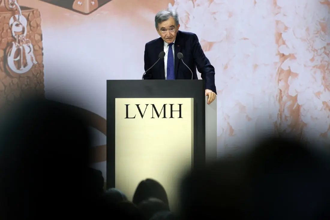 อาณาจักร ‘LVMH’ เตรียมลดขนาดองค์กร ? ขายแบรนด์ในเครือ เหลือแต่ที่ทำกำไร!