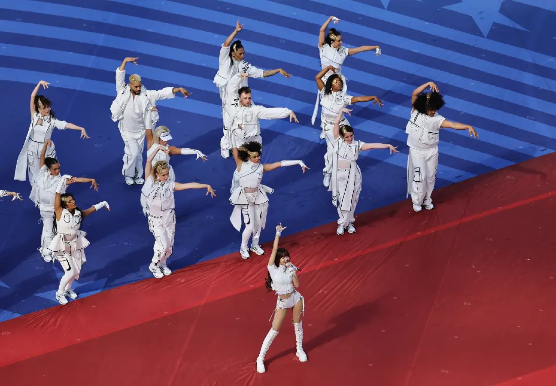 'ลิซ่า' ขึ้นโชว์พิธีเปิดฟุตบอลโลก 2026 สวยจึ้ง ร่วมเวทีกับซูเปอร์สตาร์