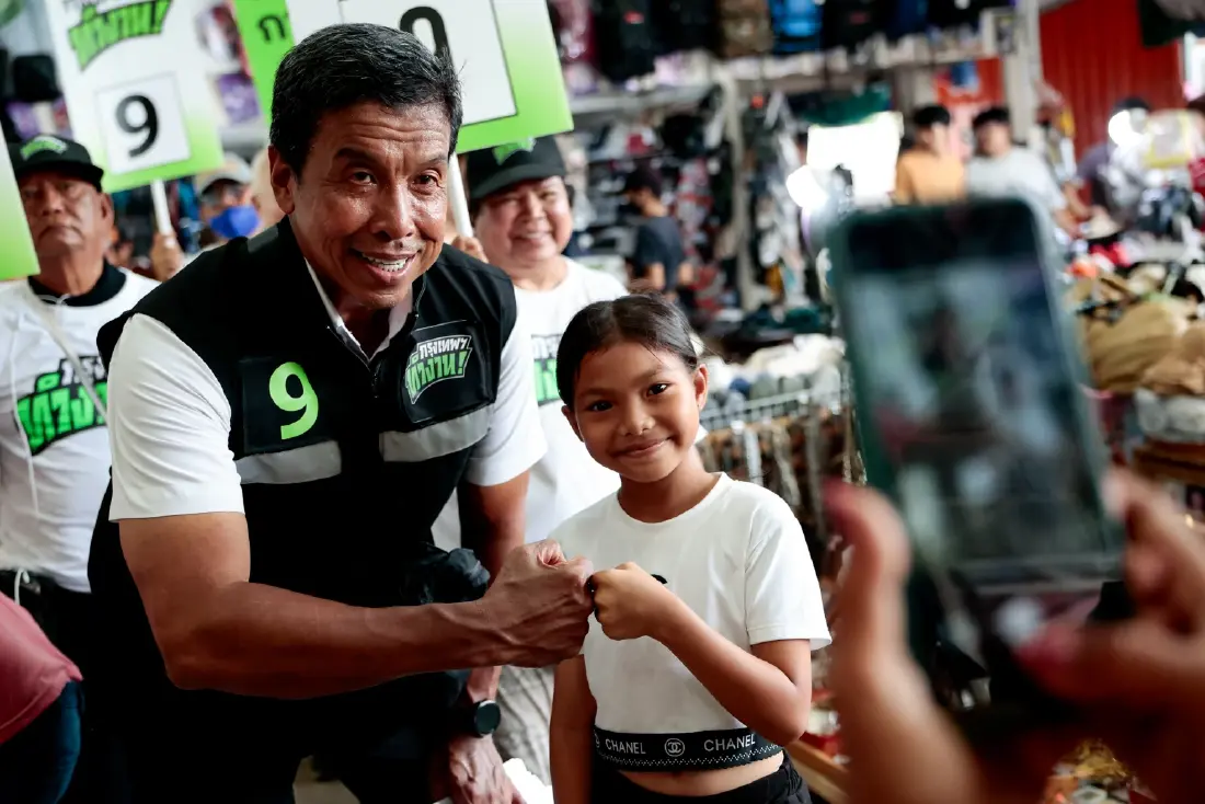 'ชัชชาติ' โต้เดือดปมการเมือง ยันไร้ IO-ระบบอากง ชี้โพลดีเพราะผลงาน