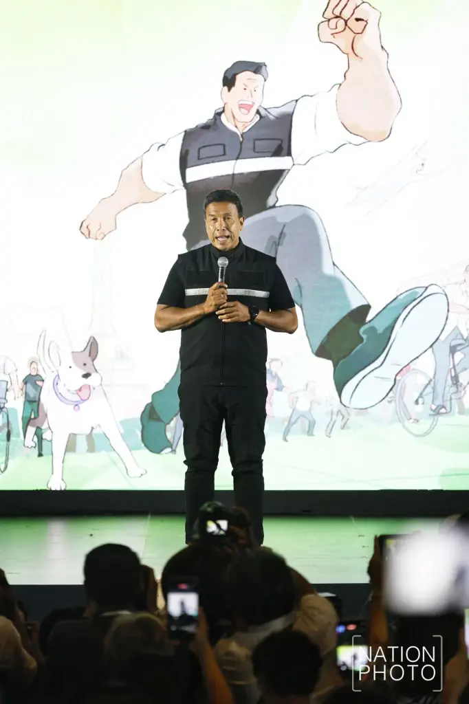 ชัชชาติ สิทธิพันธุ์ ประกาศชัยชนะเลือกตั้งผู้ว่าฯ กทม. สมัยที่ 2 ขอบคุณทุกคะแนนเสียง ยอมรับงานหนักขึ้น เตรียมกางแผน 260 นโยบายลุยงานทันที Credit ภาพ NATION PHOTO  