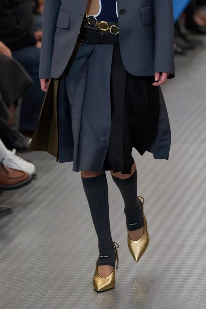 หมดปัญหาเท้าโล่งเกินไปหรืออับเกินเบอร์! เทรนด์แฟชั่นสุดฮิต ‘Open-Toe Socks’ คอลเล็คชั่นสุดเก๋จาก Miu Miu