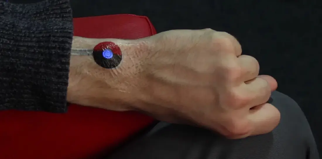 รู้จัก E-Tattoos 'หมึกนำไฟฟ้าอัจฉริยะ' ตรวจสุขภาพ-วัดความเครียด