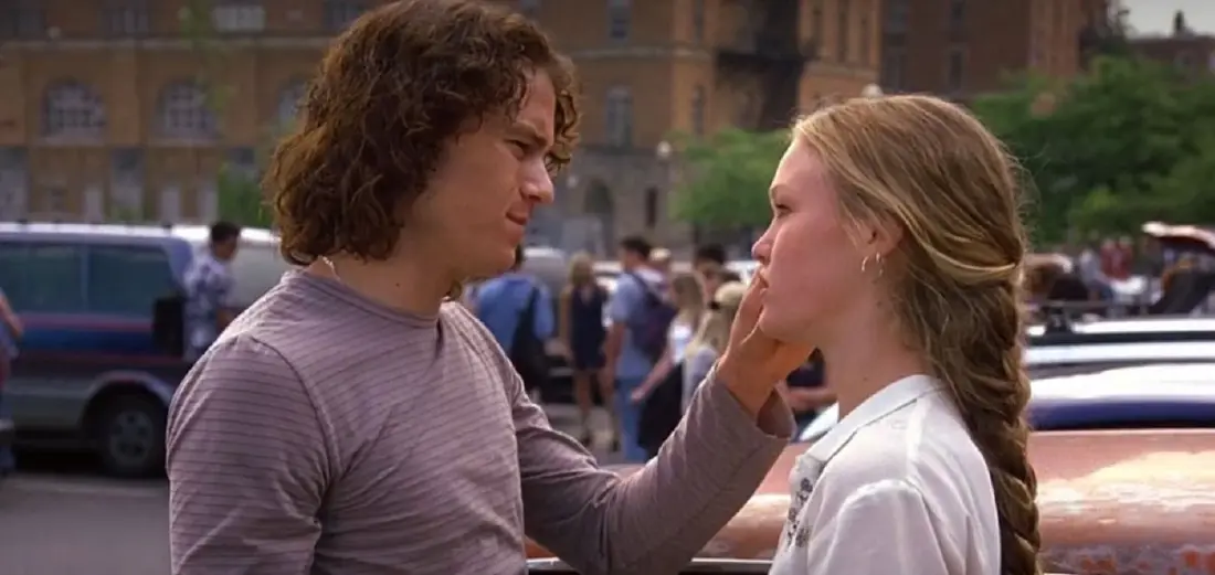 ทำไมนางเอกรอมคอม 2000s ถึงยังส่งอิทธิพลต่อเทรนด์สาวยุคปัจจุบัน?