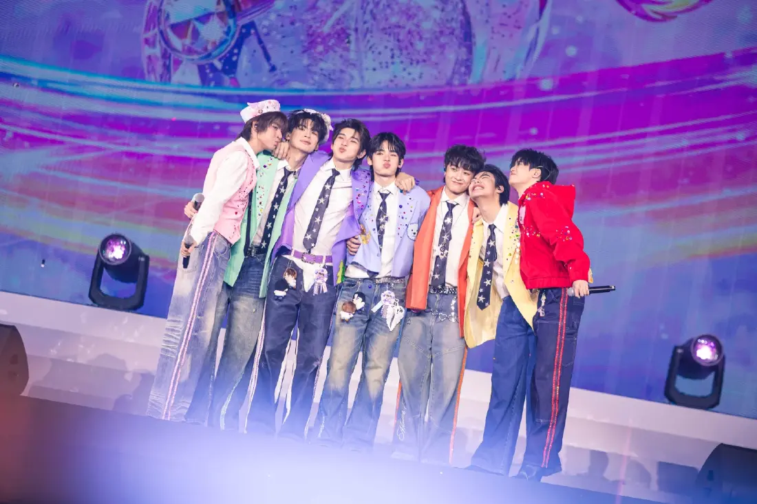 จัดเต็มเกินฝัน! 'ตี๋ตี๋-ป๋อ' นำทีม 7หนุ่ม โชว์ความสุขล้นเวที 'DUANG GO ROUND Presented by True5G’