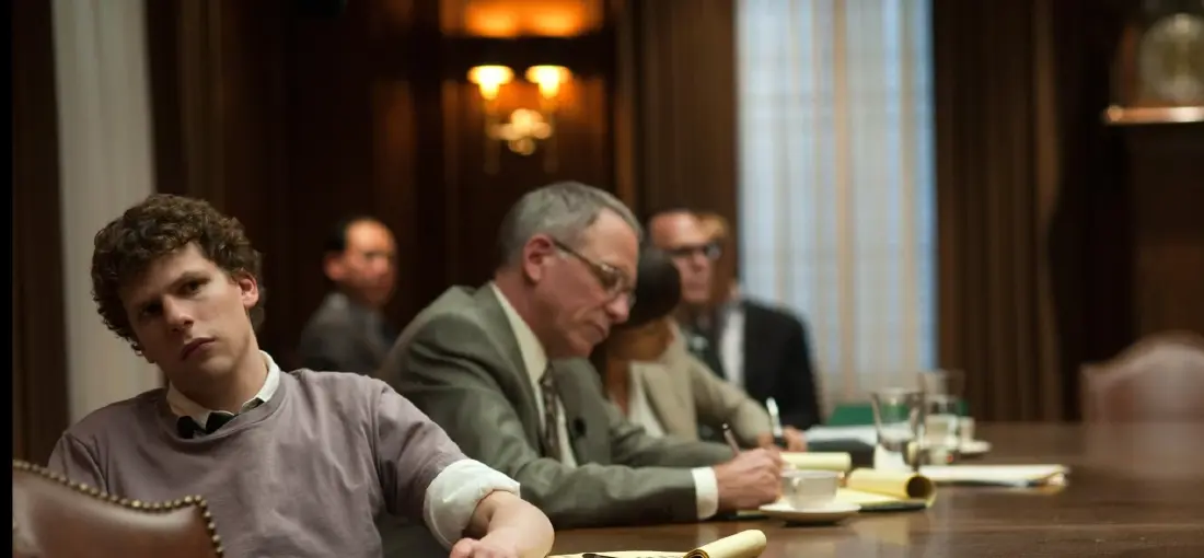 The Social Network:  ภาพยนตร์เล่าจุดกำเนิด Facebook ธุรกิจ ความทะเยอทะยาน กลืนกินความผูกพัน 
