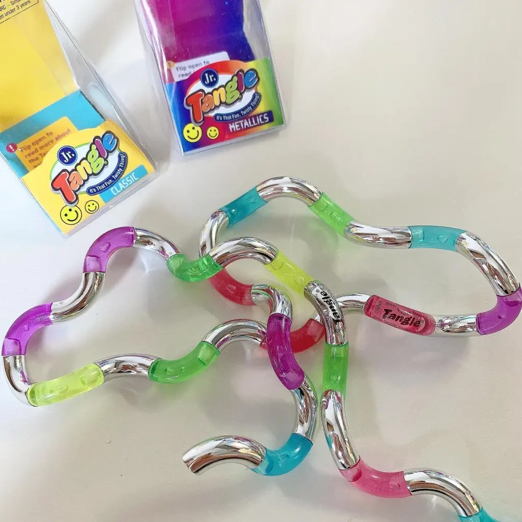 เจาะกระแส 'Tangle Fidget' ไส้เดือนคลายเครียด ไอเทมฮิตใหม่ Gen Z