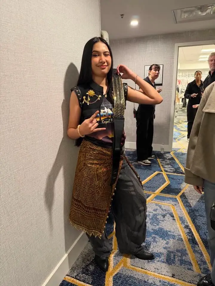 ผ้าไทยบนเวทีโลก 'เนเน่ รอยัล' สม 'ผ้าซัมปิง' โชว์ร็อกสุดเท่บน America’s Got Talent