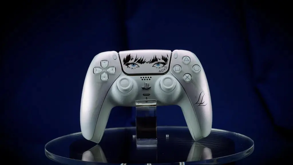 LISA x PlayStation เปิดตัวจอย DualSense รุ่นลิมิเต็ด ราคา 2,890 บาท