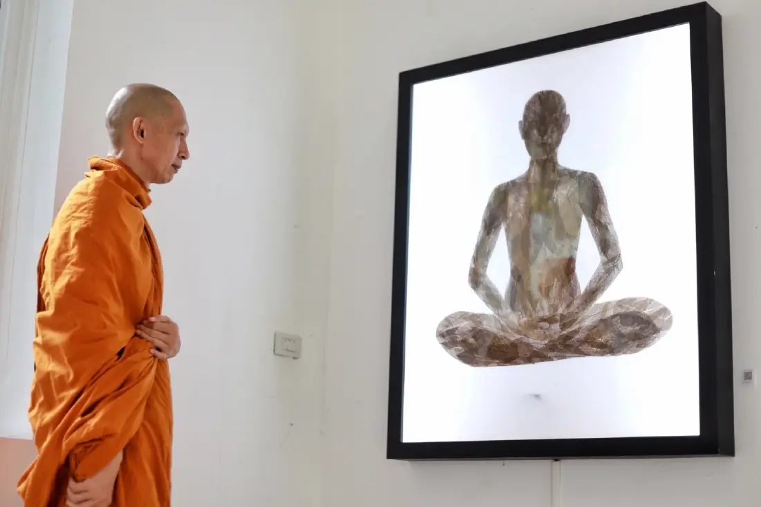 เหนือเกล้า รวม 7 ศิลปินแห่งชาติ ถ่ายทอดพระมหากรุณาธิคุณผ่านศิลปะ