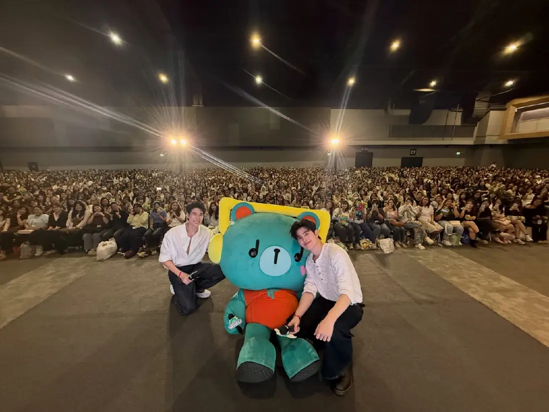 ความรักของ ‘สาววาย’ ไม่ได้จบแค่หน้าจอ วงจร Fandom Economy ที่เปลี่ยน ‘ความฟิน’ ให้เป็น ‘ฟันเฟือง’ เศรษฐกิจ