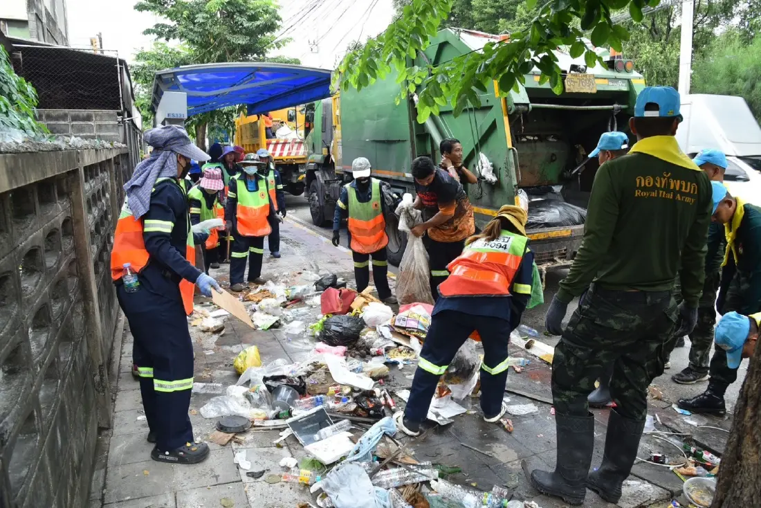 แนวทาง 'กำจัดขยะ' หลังน้ำท่วม เปิดทางระบายน้ำ  เร่งฟื้นฟูชุมชน