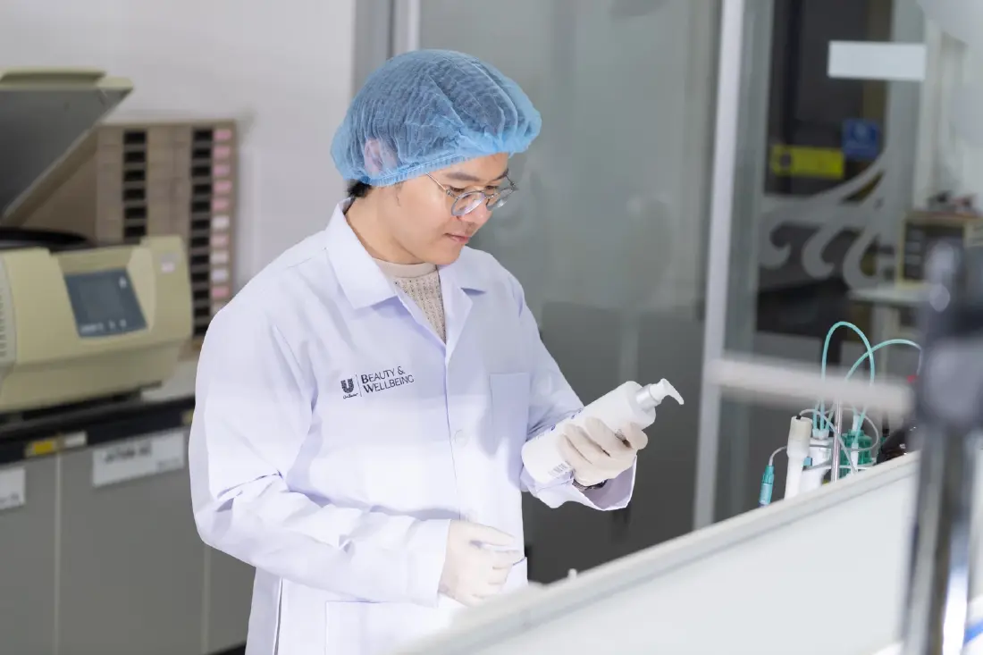 เมื่อผู้บริโภคเปลี่ยนเร็ว! บุกโรงงาน ‘ยูนิลีเวอร์’ ดูนวัตกรรม-AI-ความยั่งยืน ดันสินค้าใหม่