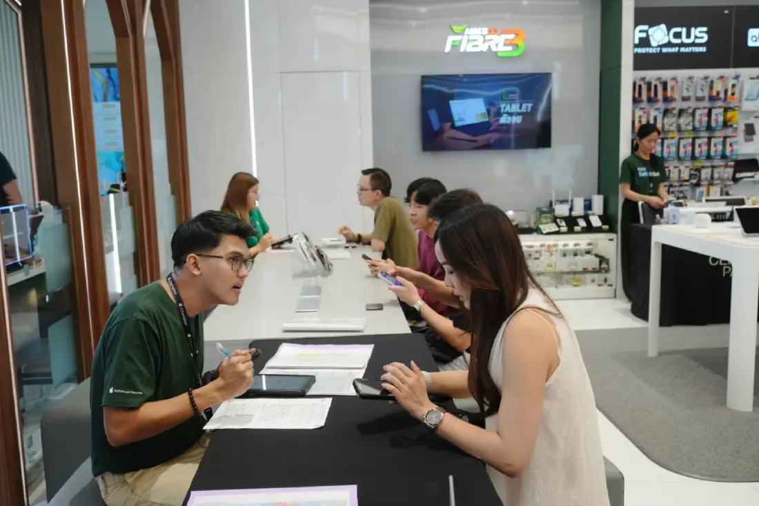 AIS คึกคักรับ 'iPhone Duo' iPhone พับได้รุ่นแรก จัดเต็มโปร 'เทิร์นสบาย ผ่อนสบาย'