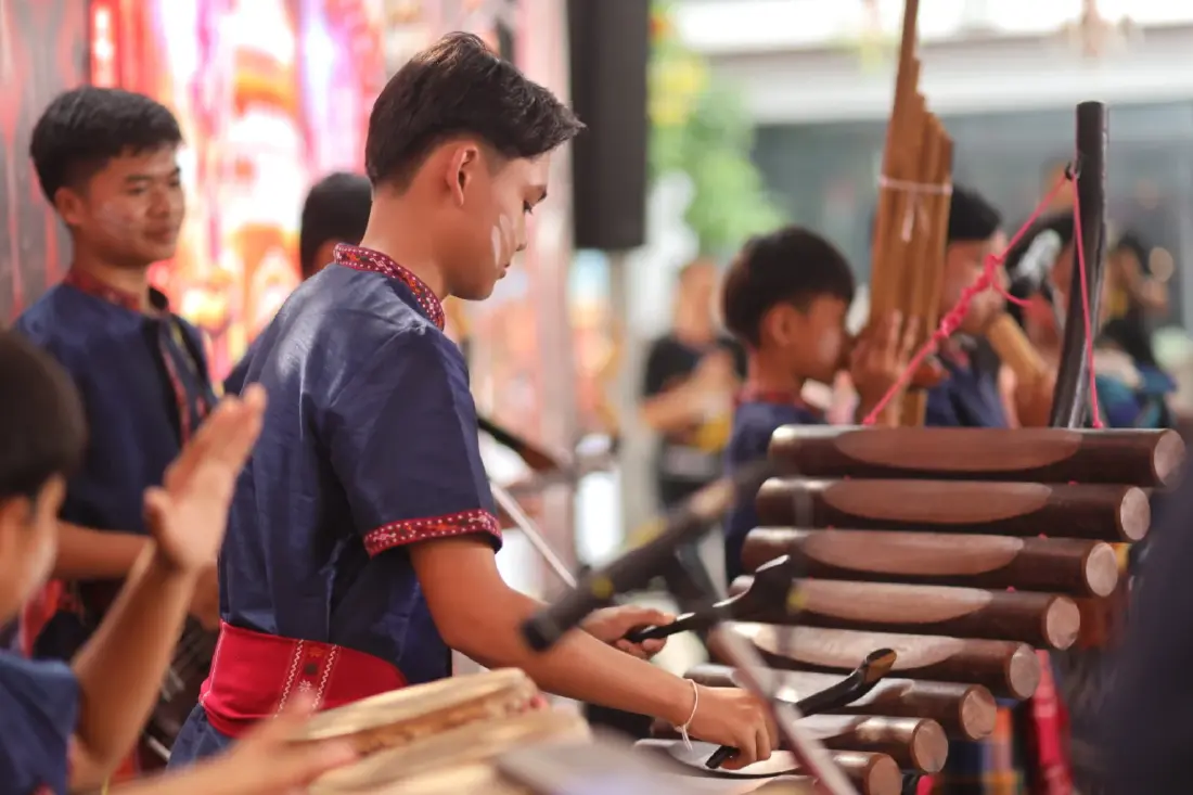 เปลี่ยนของดีเมืองรอง สู่ละครแนวตั้ง 'โปงลางสะท้านธุง' ปั้นเศรษฐกิจสร้างสรรค์ผ่านหน้าจอมือถือ
