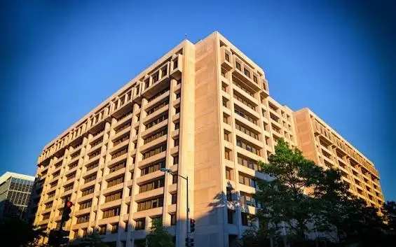 อาคารกองทุนการเงินระหว่างประเทศ (IMF)  19th Street NW กรุงวอชิงตัน ดี.ซี.