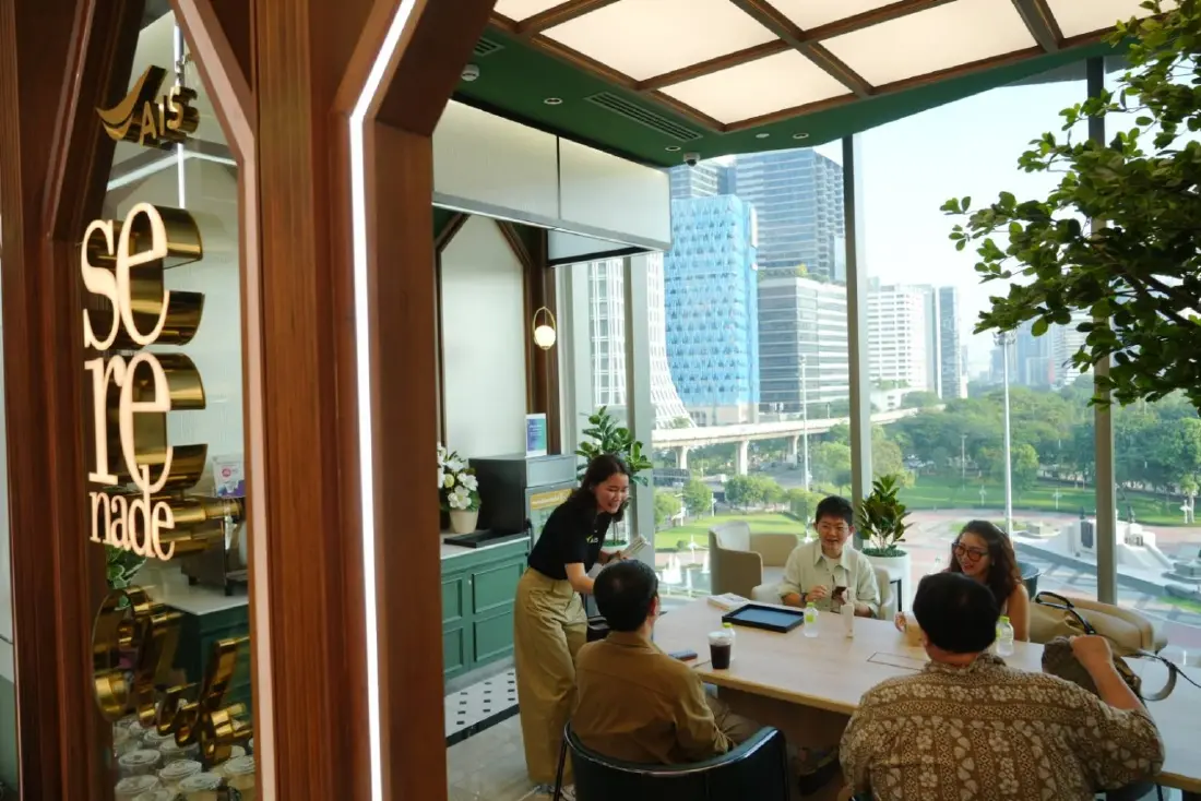 AIS คึกคักรับ 'iPhone Duo' iPhone พับได้รุ่นแรก จัดเต็มโปร 'เทิร์นสบาย ผ่อนสบาย'