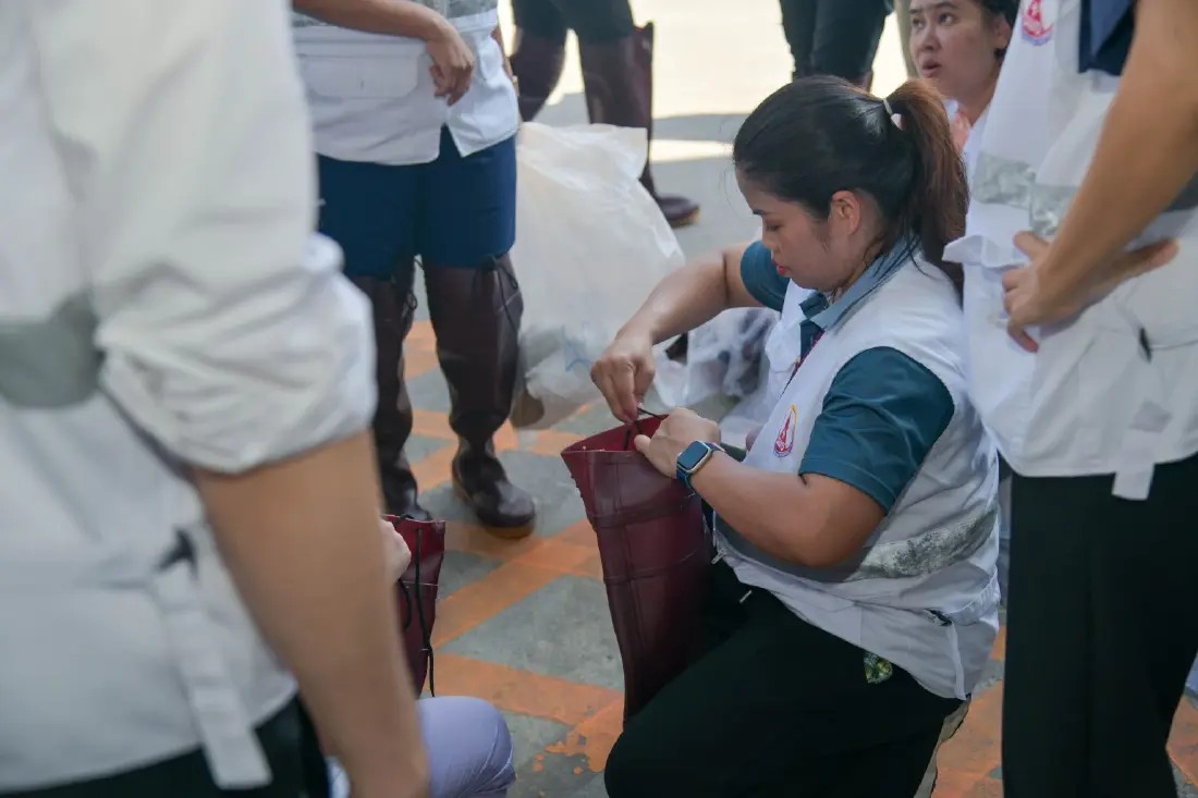 โรงพยาบาลธรรมศาสตร์ฯ รุกบริการทางการแพทย์ถึงชุมชน รับมือวิกฤตน้ำท่วมปทุมธานี เฝ้าระวัง 5 ภัยสุขภาพสำคัญ พร้อมคัดกรองโรค–ประเมินสุขภาพจิต ลดข้อจำกัดการเข้าถึงบริการที่จำเป็นของประชาชน  