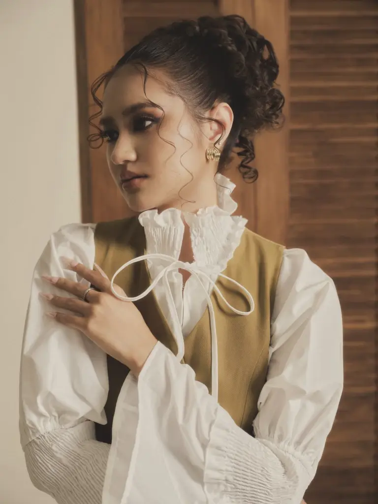 กอกี้ กวิสรา จากนางงามสู่ศิลปินไฮบริด ทั้งแต่งเนื้อเอง-ร้องอย่างมีเสน่ห์