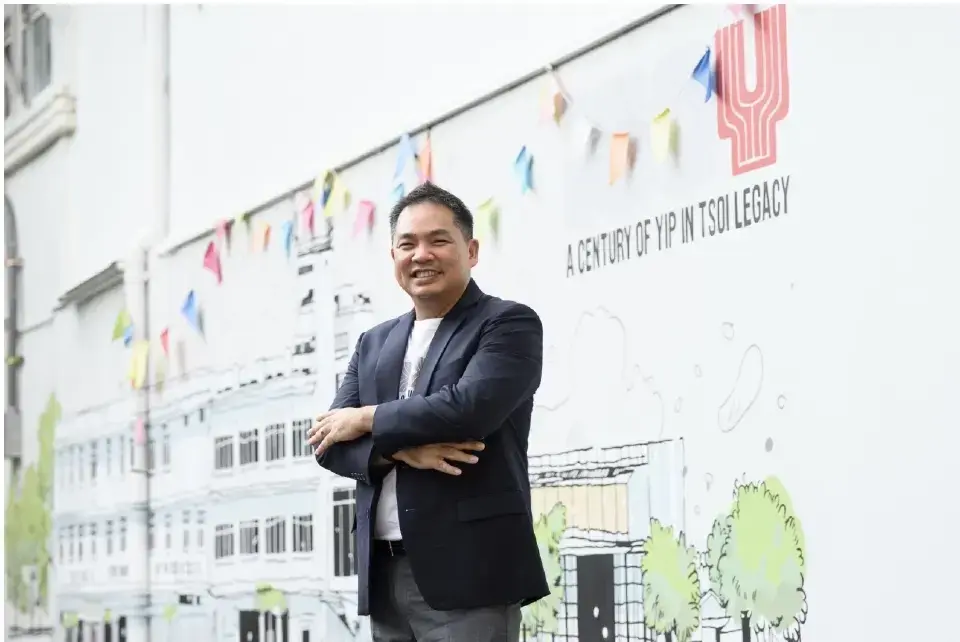 ยิบอินซอย บริษัทเทคฯ  อายุกว่า 100 ปี  -  ยังรักษาฐานไอที  ขยายเกษตร-พลังงาน
