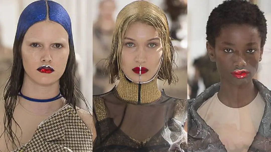 ลุคเมกอัพสุดล้ำจาก Maison Margiela ที่ขโมยซีนรันเวย์โชว์! ลุคเมกอัพสุดล้ำจาก Maison Margiela ที่ขโมยซีนรันเวย์โชว์!