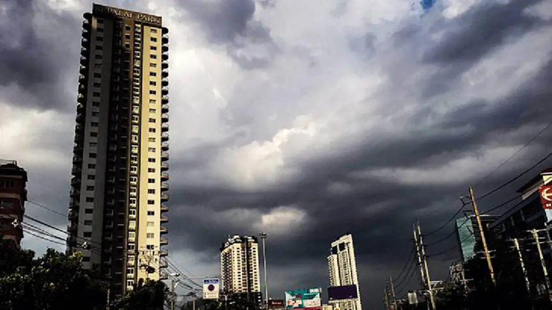 อุตุฯ เผย ไทยตอนบนยังคงมีฝนตกชุกหนาแน่น กทม.ฝนฟ้าคะนอง ร้อยละ 60 อุตุฯ เผย ไทยตอนบนยังคงมีฝนตกชุกหนาแน่น กทม.ฝนฟ้าคะนอง ร้อยละ 60