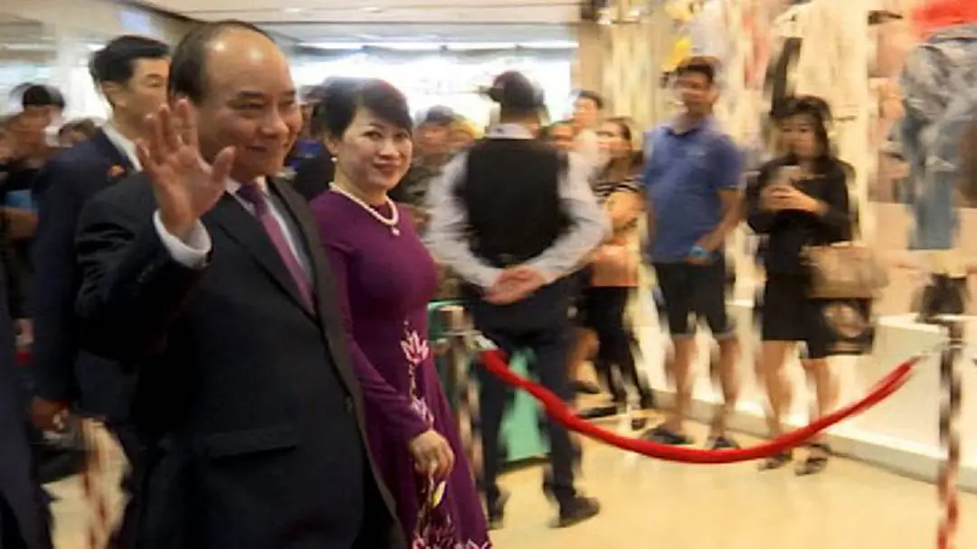 นายกฯเวียดนาม เปิดมหกรรมสินค้าในไทย นายกฯเวียดนาม เปิดมหกรรมสินค้าในไทย