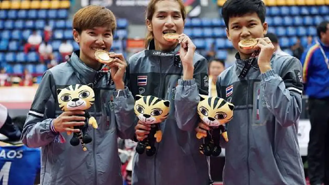 "ตะกร้อคู่สาวไทย" คว้าทอง ป้องกันแชมป์ซีเกมส์ "ตะกร้อคู่สาวไทย" คว้าทอง ป้องกันแชมป์ซีเกมส์