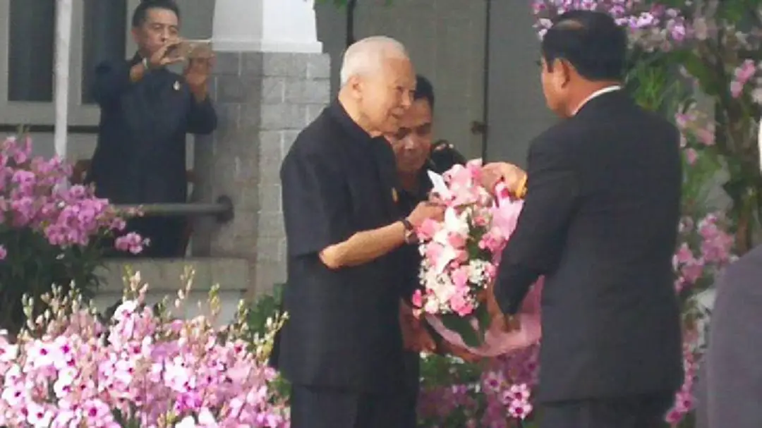 นายกฯร่วมอวยพร"ป๋าเปรม"-ให้คำมั่นจะนำประเทศสู่ความก้าวหน้า
