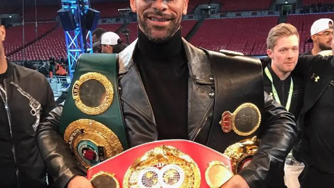 เอาจริง! "เฟอร์ดินานด์" ผันตัวเป็นนักมวย ลั่นคว้าเข็มขัดใน 1 ปี (ชมคลิป) เอาจริง! "เฟอร์ดินานด์" ผันตัวเป็นนักมวย ลั่นคว้าเข็มขัดใน 1 ปี (ชมคลิป)