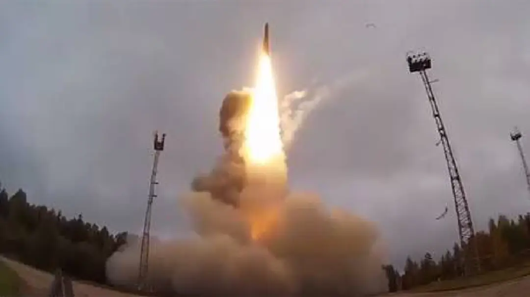 ขีปนาวุธนำวิถีข้ามทวีป ‘RS-12M Topol’ ของรัสเซีย ผ่านการทดสอบโจมตีเป้าหมายอย่างแม่นยำ ขีปนาวุธนำวิถีข้ามทวีป ‘RS-12M Topol’ ของรัสเซีย ผ่านการทดสอบโจมตีเป้าหมายอย่างแม่นยำ