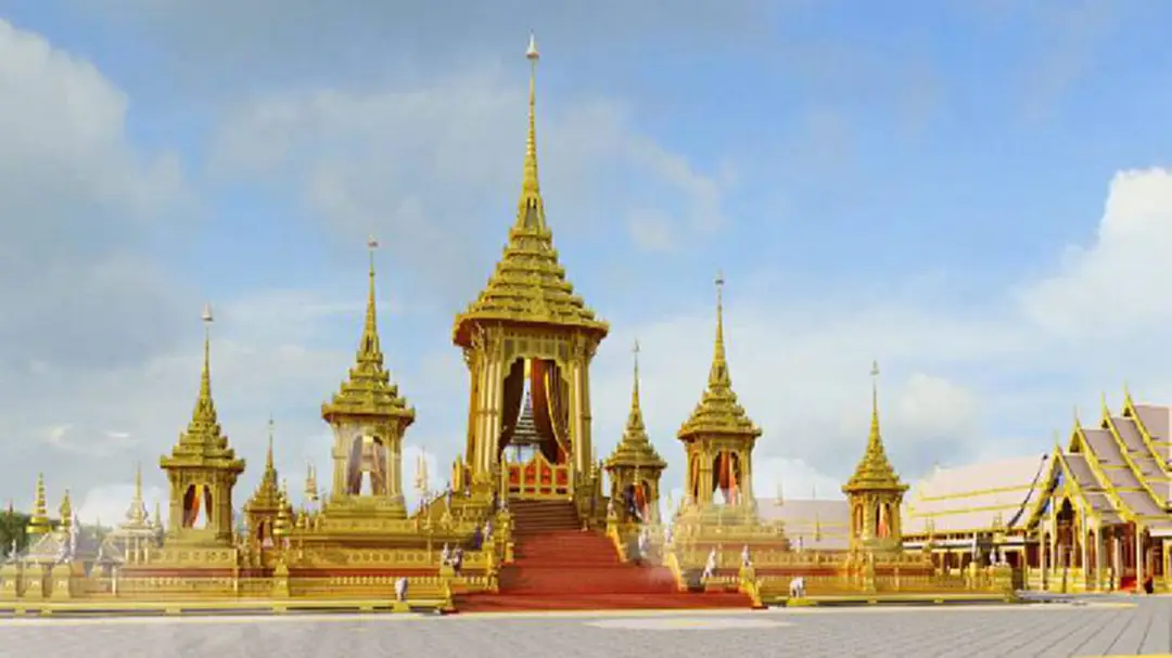 ความงดงามของ “พระเมรุมาศ ๙ ยอด” ความงดงามของ “พระเมรุมาศ ๙ ยอด”