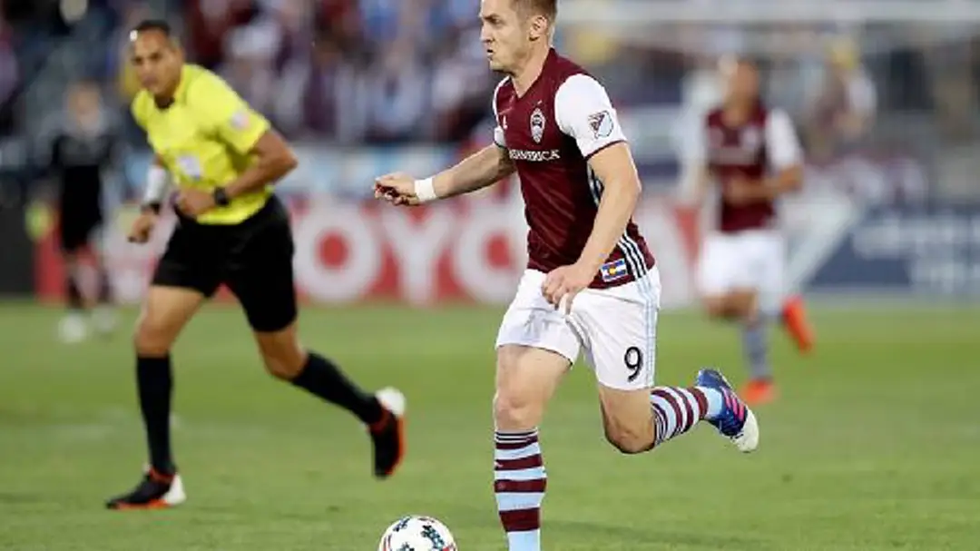 "ดอยล์"ประกาศแขวนสตั๊ดตามคำสั่งหมอ